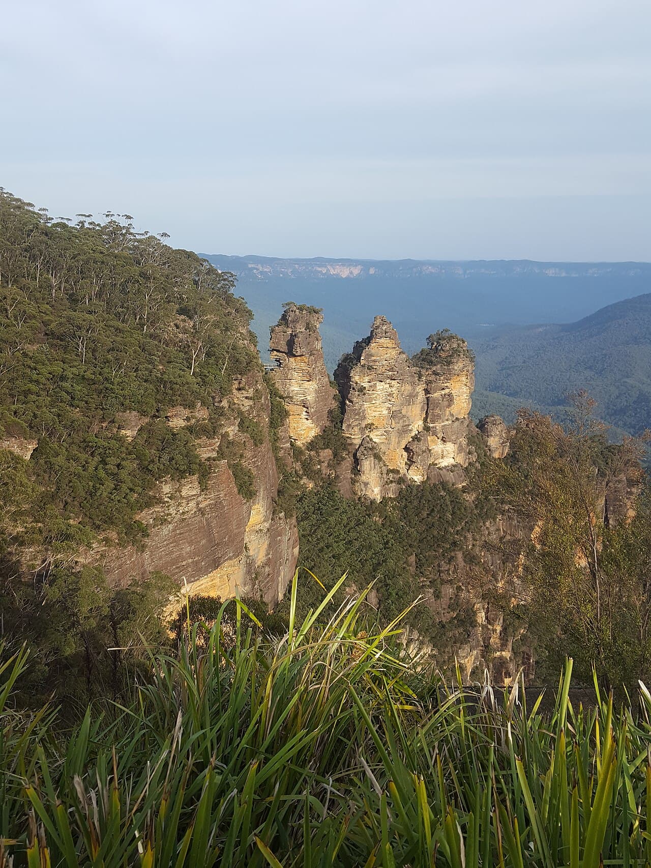 Three Sisters rock formation in the Blue Mountains